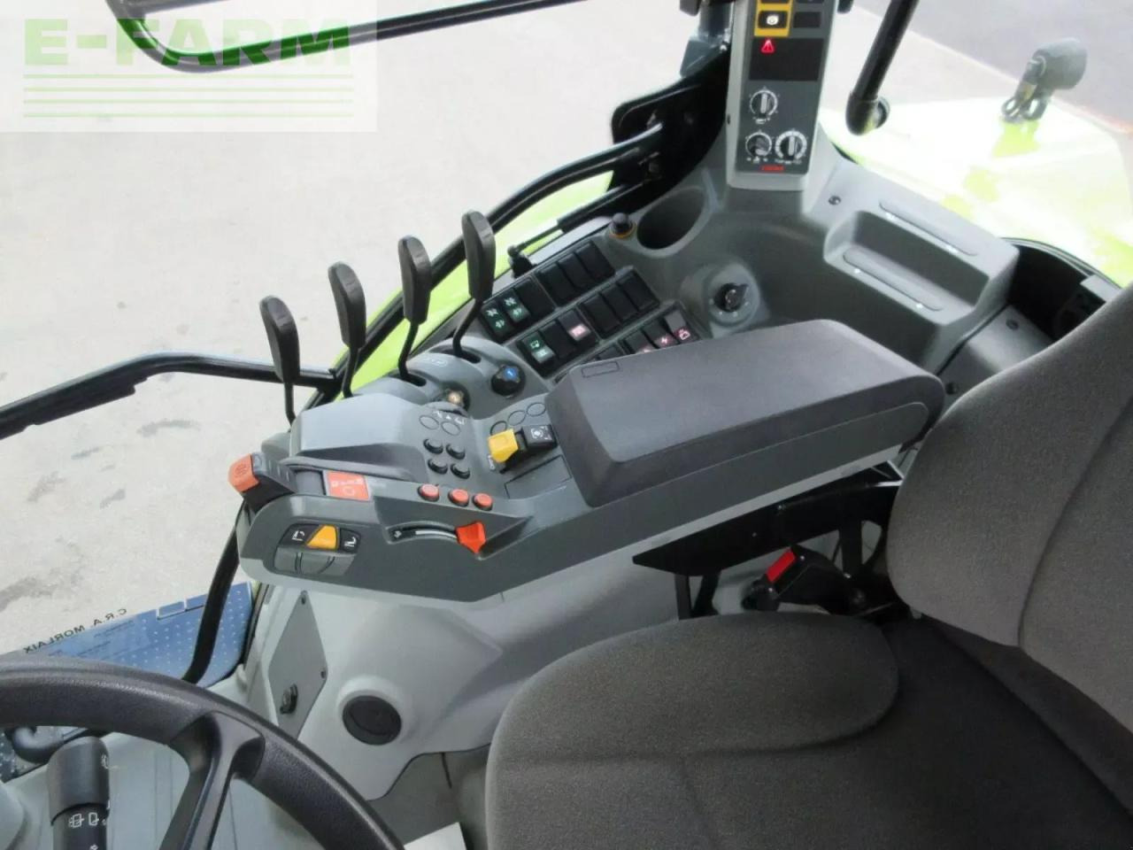 CLAAS arion 530 cis t4i CIS - Traktor: slika CLAAS arion 530 cis t4i CIS - Traktor CLAAS arion 530 cis t4i CIS - Traktor: slika CLAAS arion 530 cis t4i CIS - Traktor