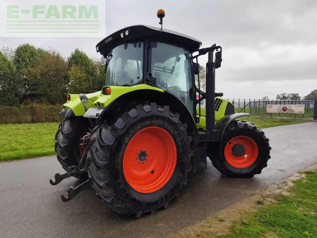 CLAAS arion 620 - Traktor: slika CLAAS arion 620 - Traktor CLAAS arion 620 - Traktor: slika CLAAS arion 620 - Traktor