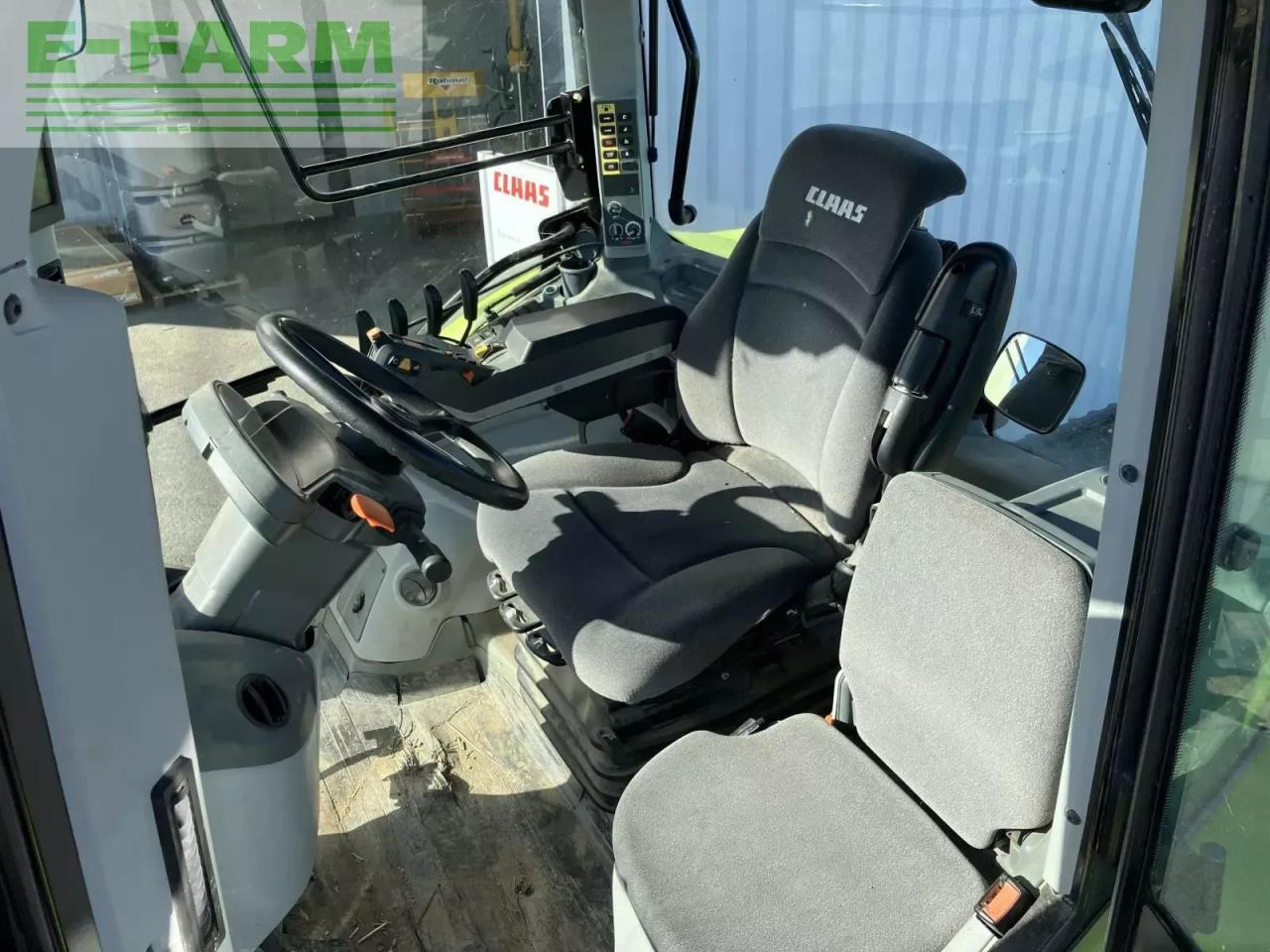 CLAAS arion 620 cis CIS - Traktor: slika CLAAS arion 620 cis CIS - Traktor CLAAS arion 620 cis CIS - Traktor: slika CLAAS arion 620 cis CIS - Traktor