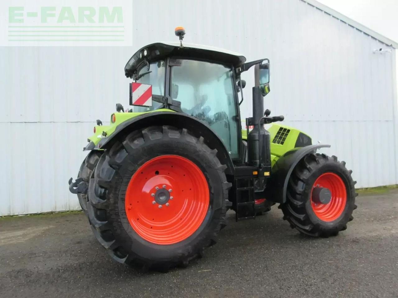 CLAAS arion 660 cmatic concept-nâ°1 CMATIC CIS - Traktor: slika CLAAS arion 660 cmatic concept-nâ°1 CMATIC CIS - Traktor CLAAS arion 660 cmatic concept-nâ°1 CMATIC CIS - Traktor: slika CLAAS arion 660 cmatic concept-nâ°1 CMATIC CIS - Traktor