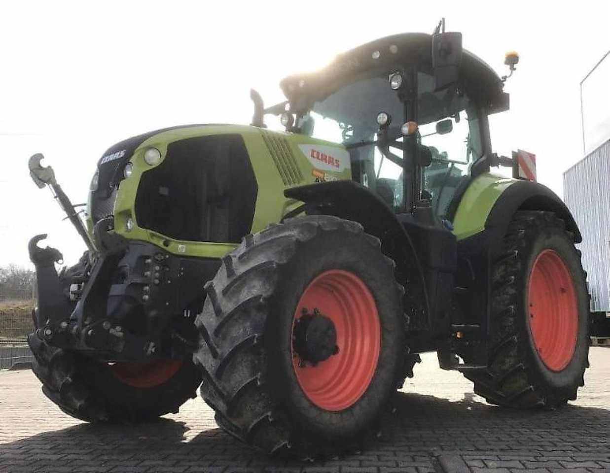 CLAAS axion 810 - Traktor: slika CLAAS axion 810 - Traktor CLAAS axion 810 - Traktor: slika CLAAS axion 810 - Traktor