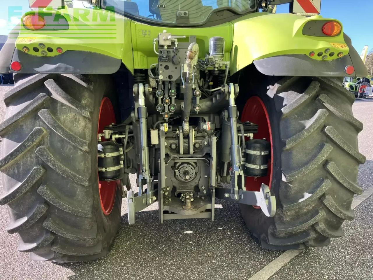 CLAAS axion 810 cis - Traktor: slika CLAAS axion 810 cis - Traktor CLAAS axion 810 cis - Traktor: slika CLAAS axion 810 cis - Traktor