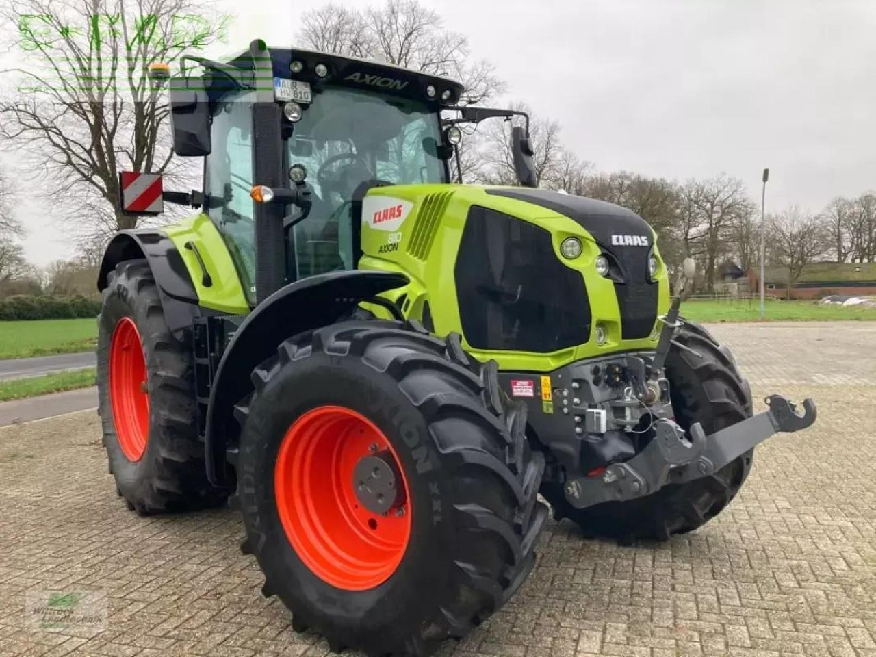 CLAAS axion 810 cis+ - Traktor: slika CLAAS axion 810 cis+ - Traktor CLAAS axion 810 cis+ - Traktor: slika CLAAS axion 810 cis+ - Traktor