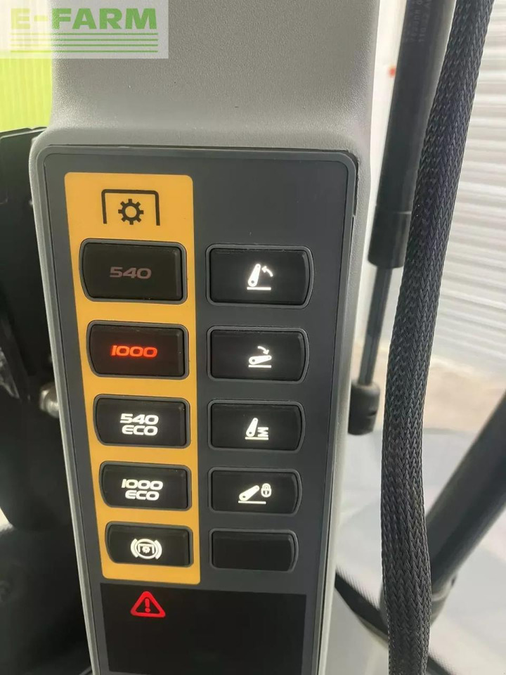 CLAAS axion 810 cmatic s5 cis CMATIC CIS - Traktor: slika CLAAS axion 810 cmatic s5 cis CMATIC CIS - Traktor CLAAS axion 810 cmatic s5 cis CMATIC CIS - Traktor: slika CLAAS axion 810 cmatic s5 cis CMATIC CIS - Traktor