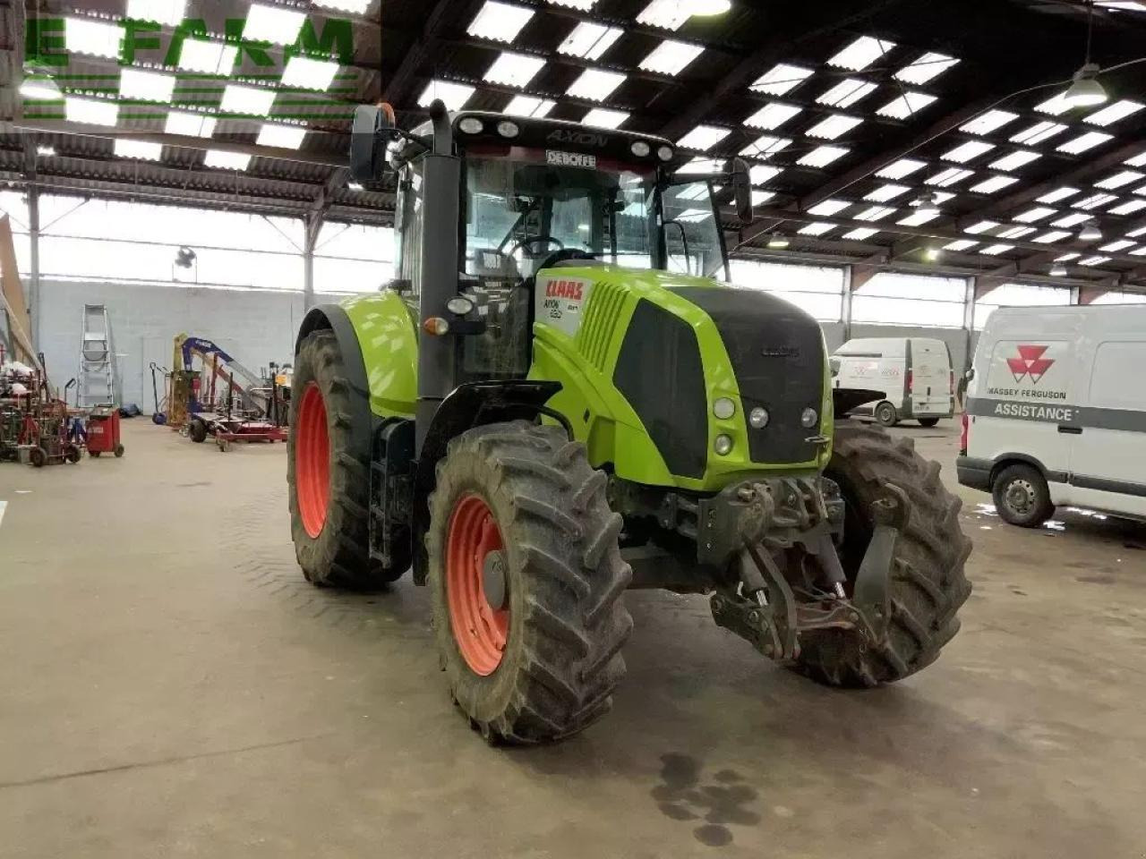 CLAAS axion 820 - Traktor: slika CLAAS axion 820 - Traktor CLAAS axion 820 - Traktor: slika CLAAS axion 820 - Traktor