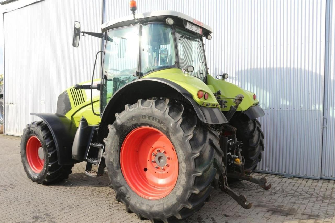 CLAAS axion 820 - Traktor: slika CLAAS axion 820 - Traktor CLAAS axion 820 - Traktor: slika CLAAS axion 820 - Traktor