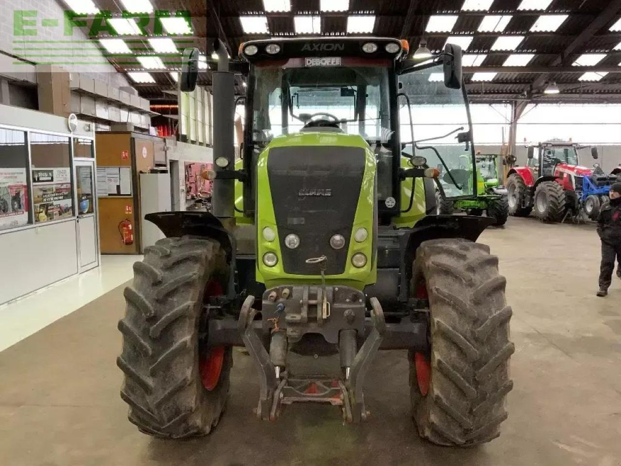CLAAS axion 820 - Traktor: slika CLAAS axion 820 - Traktor CLAAS axion 820 - Traktor: slika CLAAS axion 820 - Traktor