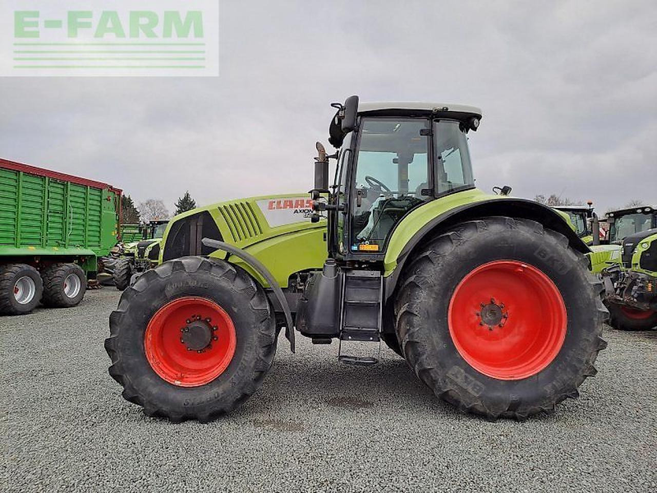 CLAAS axion 820 c-matic CMATIC - Traktor: slika CLAAS axion 820 c-matic CMATIC - Traktor CLAAS axion 820 c-matic CMATIC - Traktor: slika CLAAS axion 820 c-matic CMATIC - Traktor