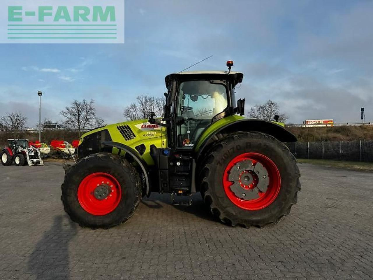 CLAAS axion 830 - Traktor: slika CLAAS axion 830 - Traktor CLAAS axion 830 - Traktor: slika CLAAS axion 830 - Traktor