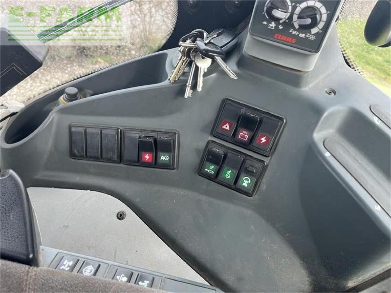 Traktor CLAAS axion 850 cmatic nye dæk CMATIC: slika Traktor CLAAS axion 850 cmatic nye dæk CMATIC