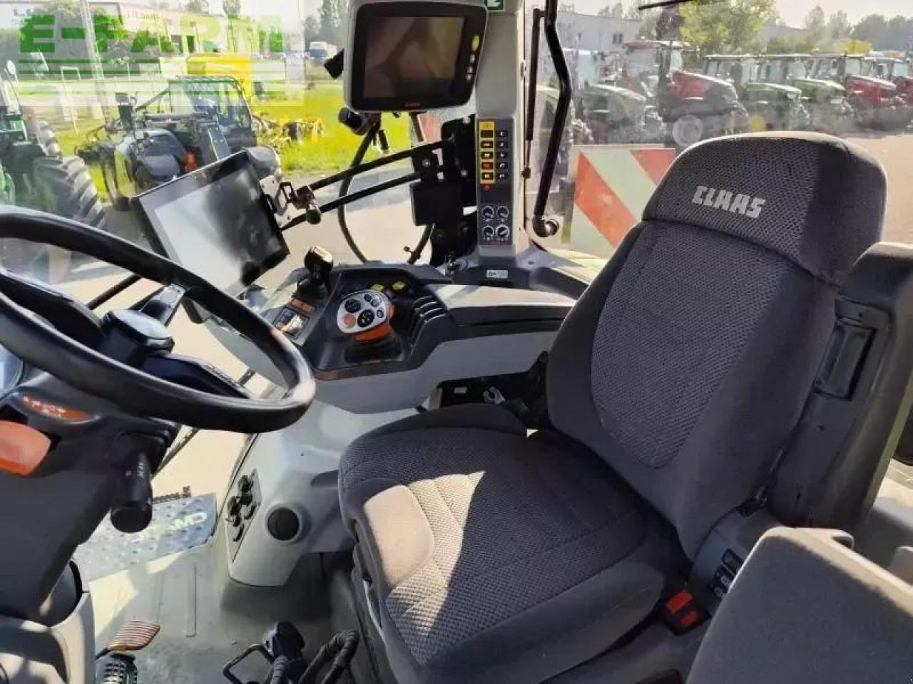Traktor CLAAS axion 870: slika Traktor CLAAS axion 870