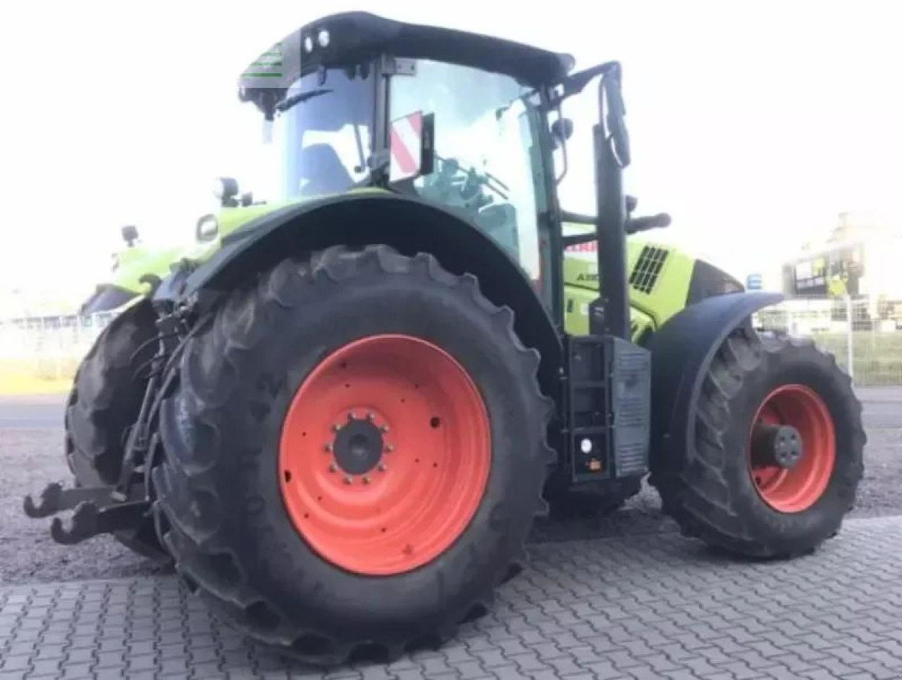 CLAAS axion 870 - Traktor: slika CLAAS axion 870 - Traktor CLAAS axion 870 - Traktor: slika CLAAS axion 870 - Traktor