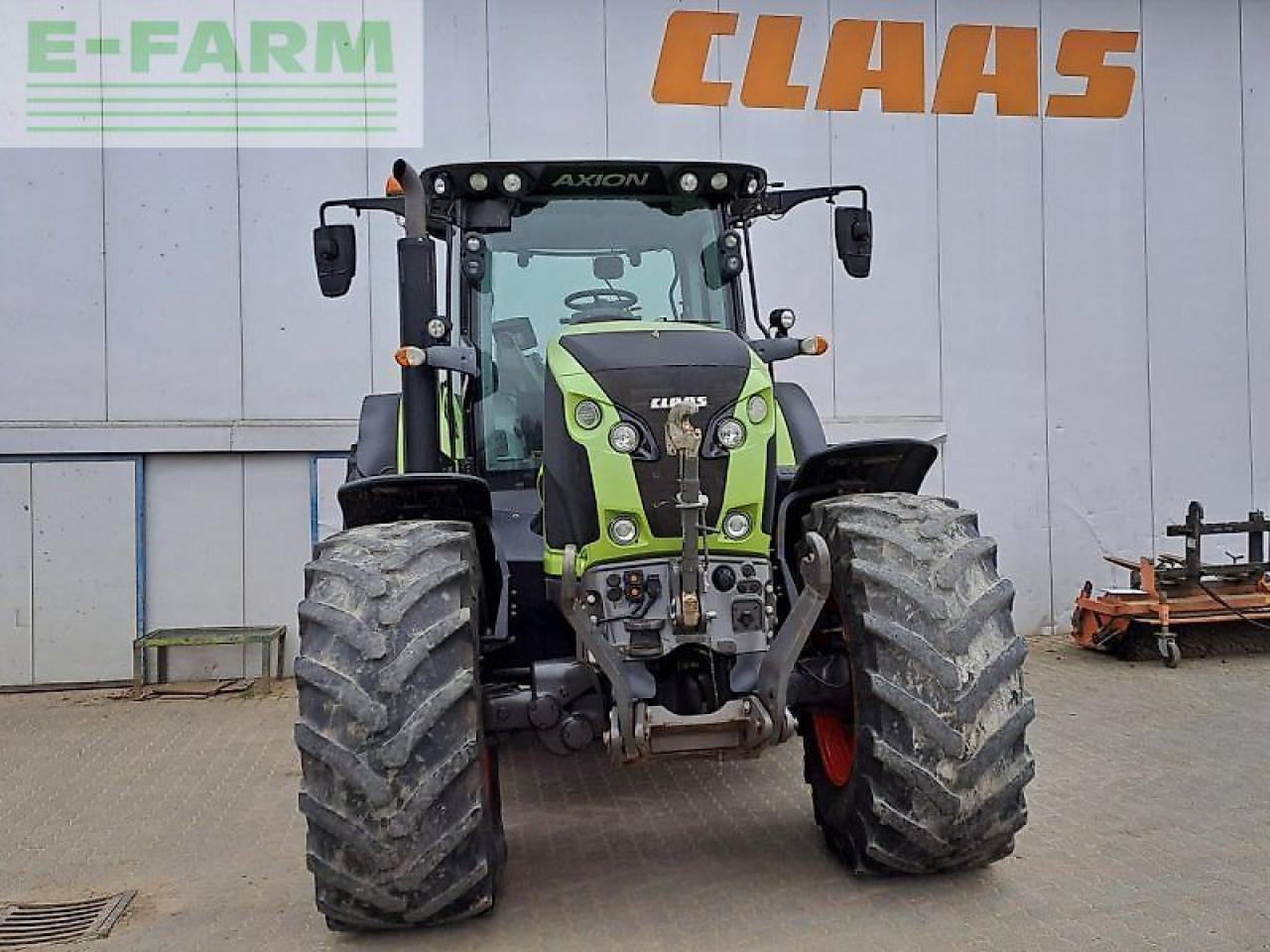 Traktor CLAAS axion 870 c-matic CMATIC: slika Traktor CLAAS axion 870 c-matic CMATIC