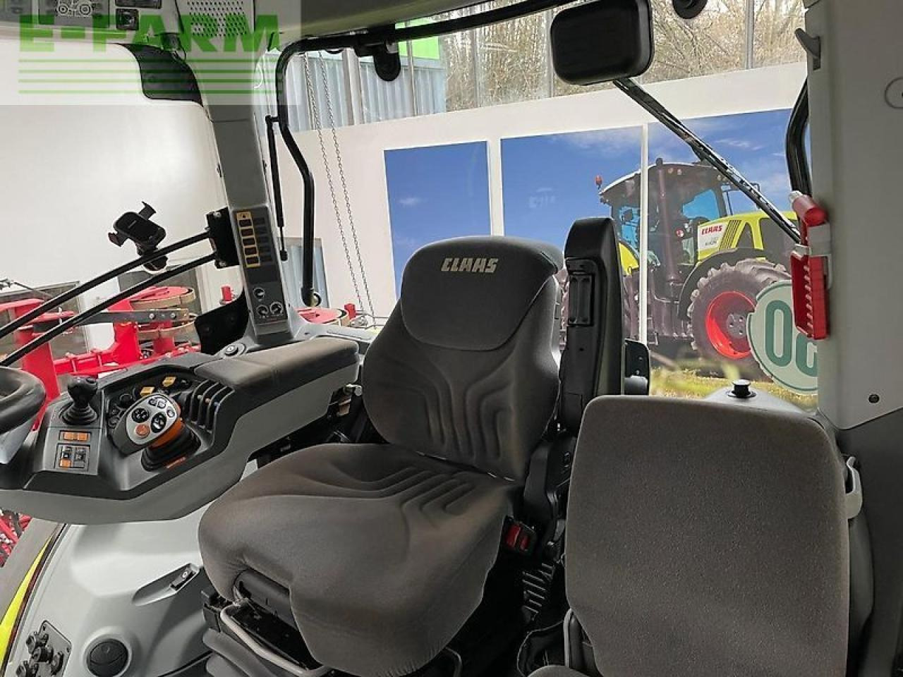 CLAAS axion 870 c-matic CMATIC - Traktor: slika CLAAS axion 870 c-matic CMATIC - Traktor CLAAS axion 870 c-matic CMATIC - Traktor: slika CLAAS axion 870 c-matic CMATIC - Traktor