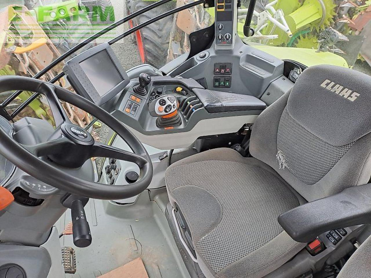 Traktor CLAAS axion 870 c-matic CMATIC: slika Traktor CLAAS axion 870 c-matic CMATIC