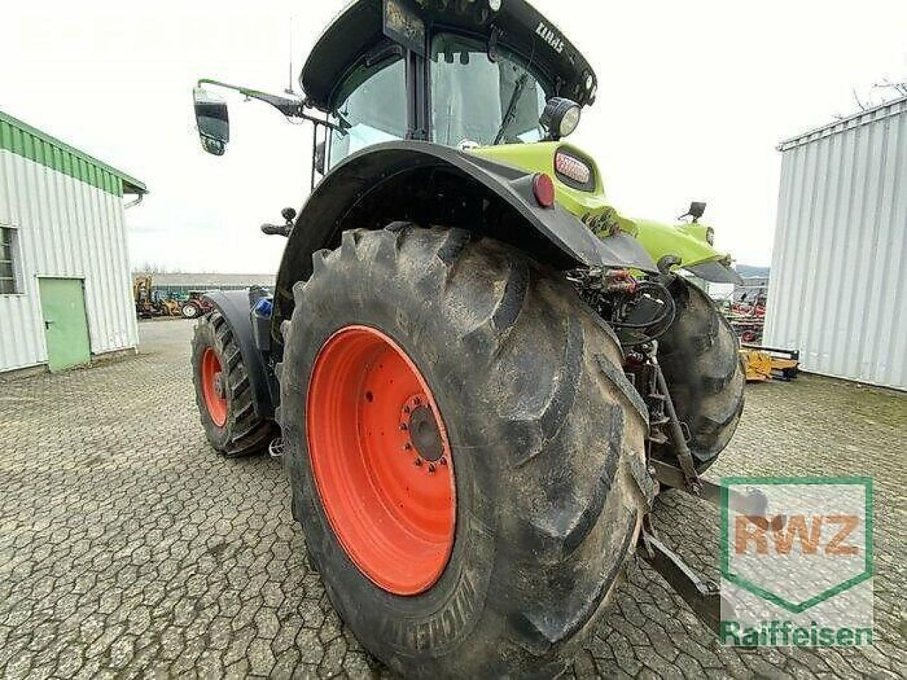 CLAAS axion 870 cmatic CMATIC - Traktor: slika CLAAS axion 870 cmatic CMATIC - Traktor CLAAS axion 870 cmatic CMATIC - Traktor: slika CLAAS axion 870 cmatic CMATIC - Traktor