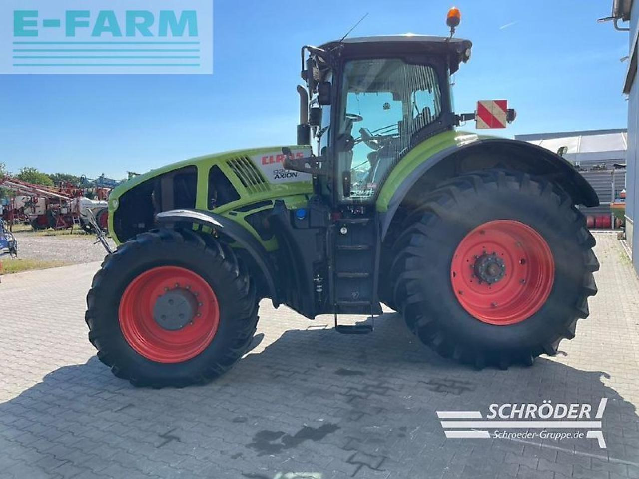 CLAAS axion 920 cmatic - Traktor: slika CLAAS axion 920 cmatic - Traktor CLAAS axion 920 cmatic - Traktor: slika CLAAS axion 920 cmatic - Traktor