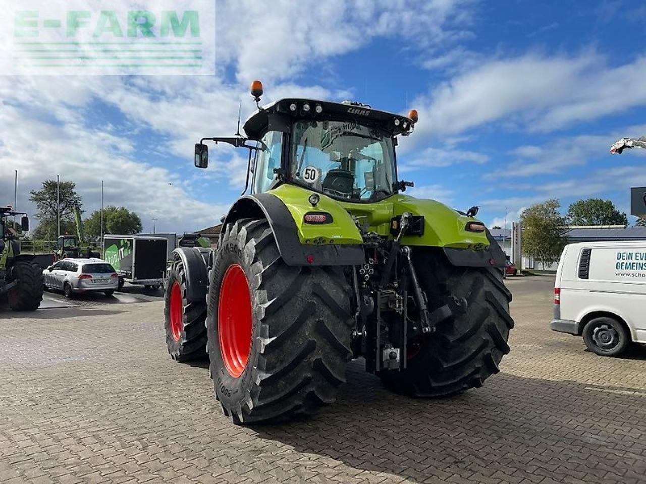 CLAAS axion 920 cmatic - Traktor: slika CLAAS axion 920 cmatic - Traktor CLAAS axion 920 cmatic - Traktor: slika CLAAS axion 920 cmatic - Traktor