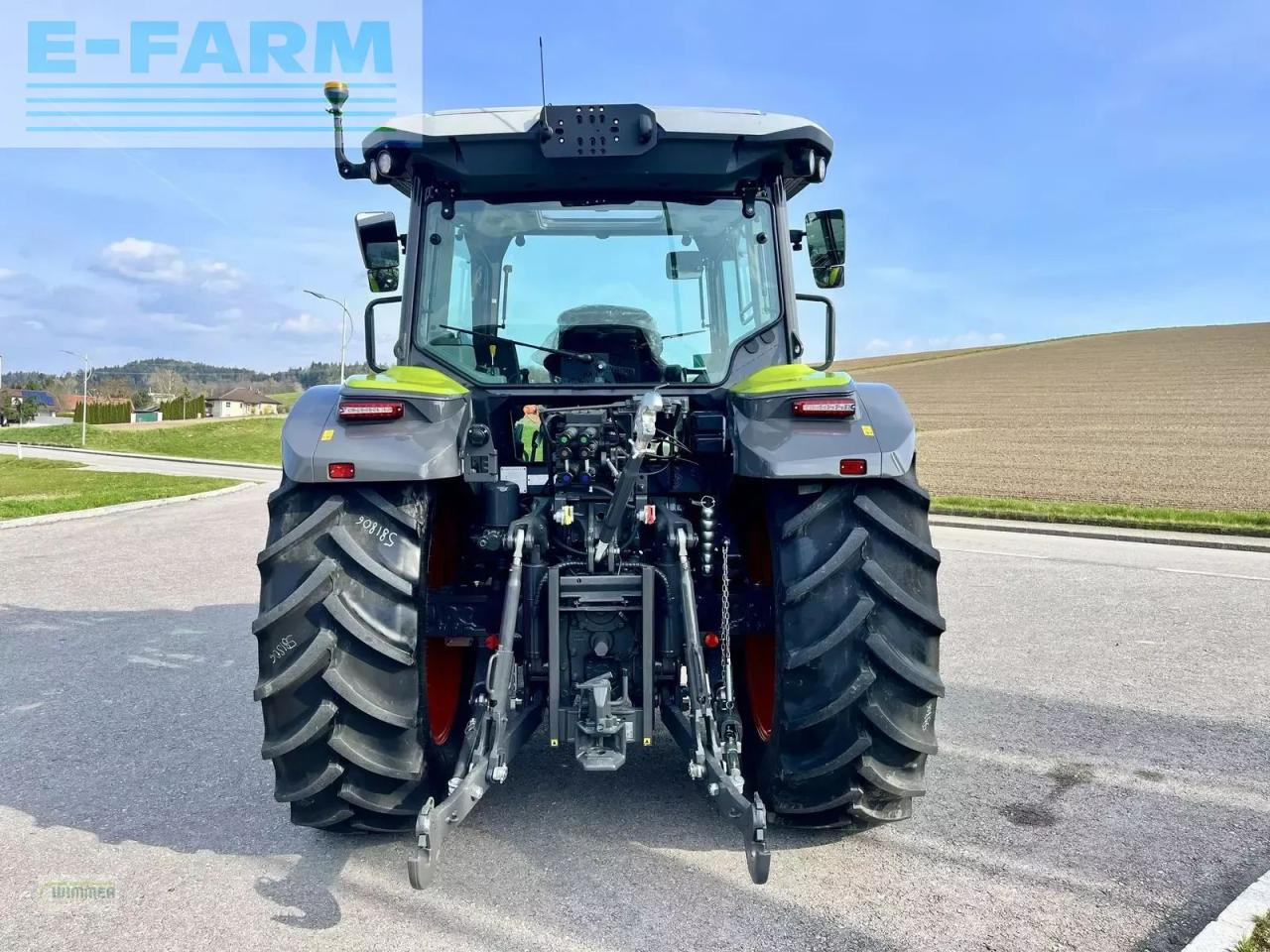 CLAAS axos 3.105 - Traktor: slika CLAAS axos 3.105 - Traktor CLAAS axos 3.105 - Traktor: slika CLAAS axos 3.105 - Traktor