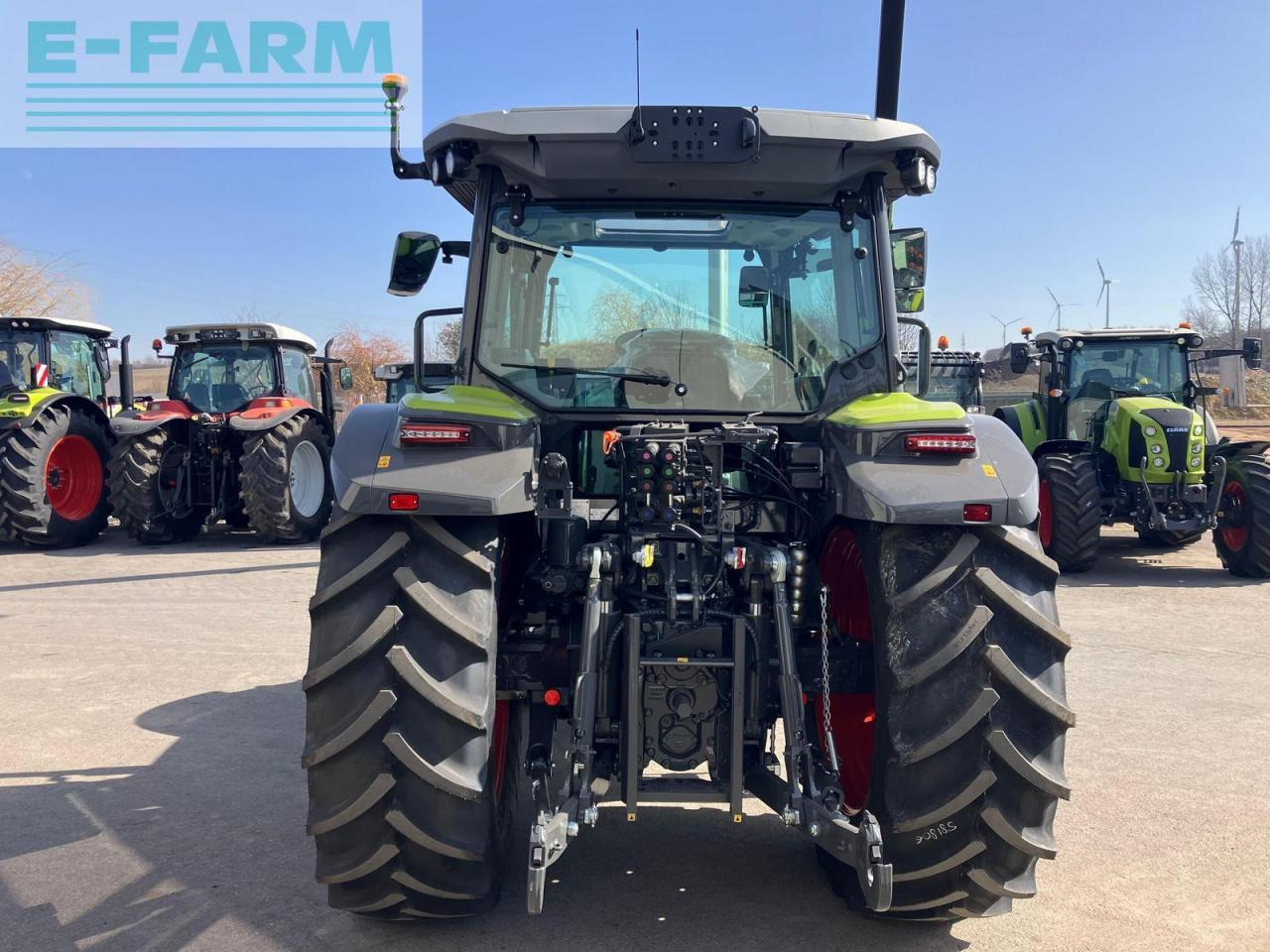 CLAAS axos 3.105 - Traktor: slika CLAAS axos 3.105 - Traktor CLAAS axos 3.105 - Traktor: slika CLAAS axos 3.105 - Traktor