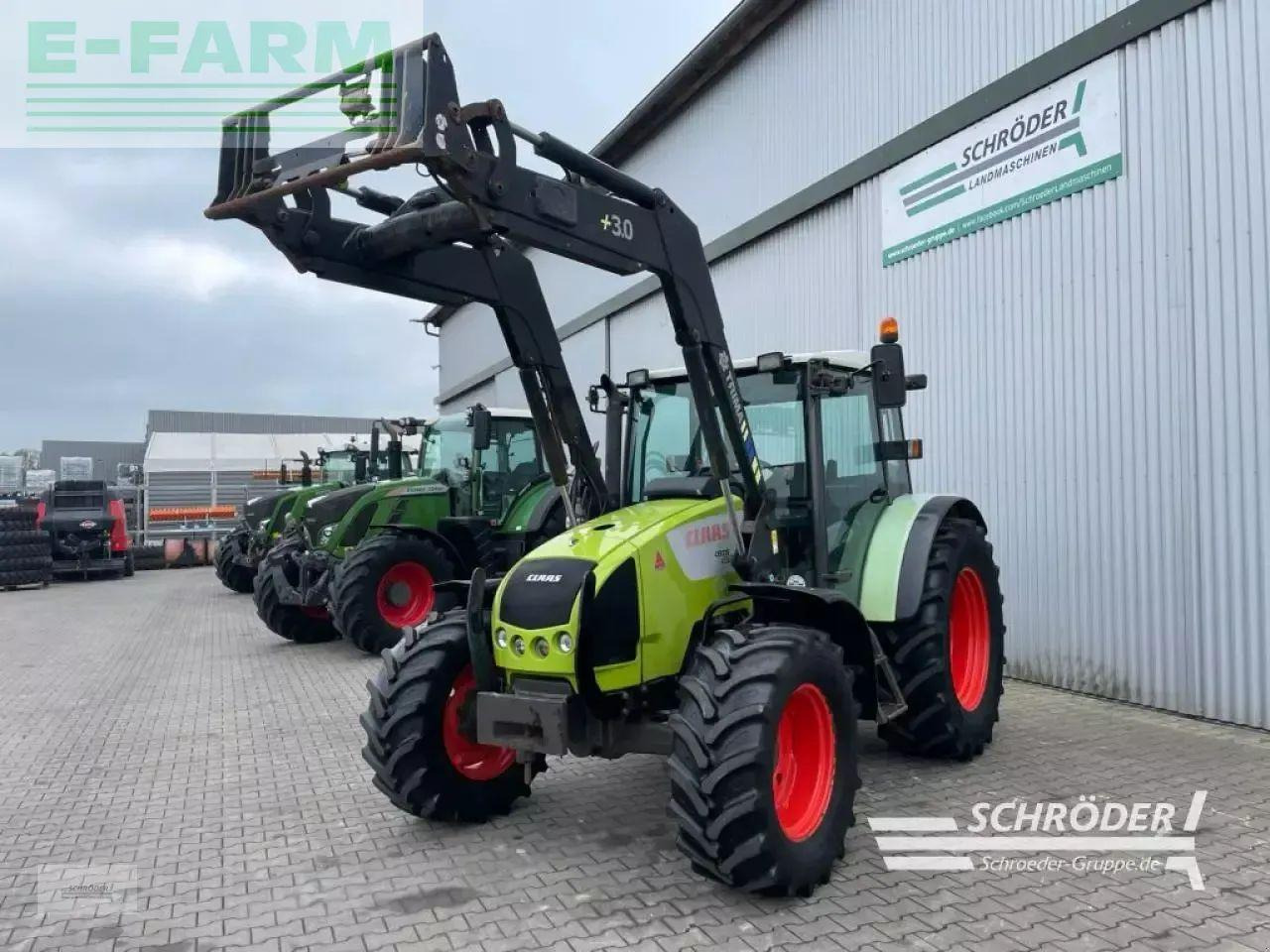 CLAAS celtis 426 - Traktor: slika CLAAS celtis 426 - Traktor CLAAS celtis 426 - Traktor: slika CLAAS celtis 426 - Traktor