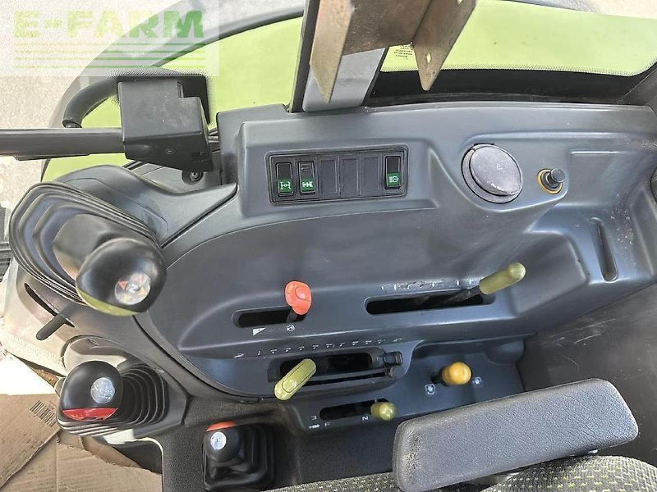 CLAAS celtis 456 rx comfort stoll fz 30 - Traktor: slika CLAAS celtis 456 rx comfort stoll fz 30 - Traktor CLAAS celtis 456 rx comfort stoll fz 30 - Traktor: slika CLAAS celtis 456 rx comfort stoll fz 30 - Traktor