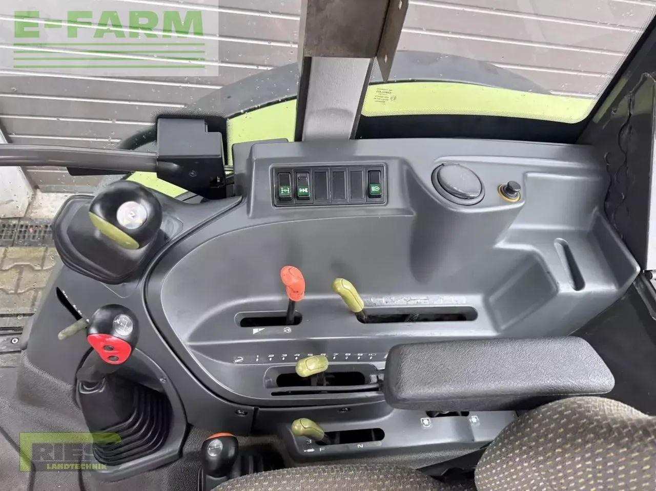 CLAAS celtis 456 rx comfort stoll fz 30 - Traktor: slika CLAAS celtis 456 rx comfort stoll fz 30 - Traktor CLAAS celtis 456 rx comfort stoll fz 30 - Traktor: slika CLAAS celtis 456 rx comfort stoll fz 30 - Traktor