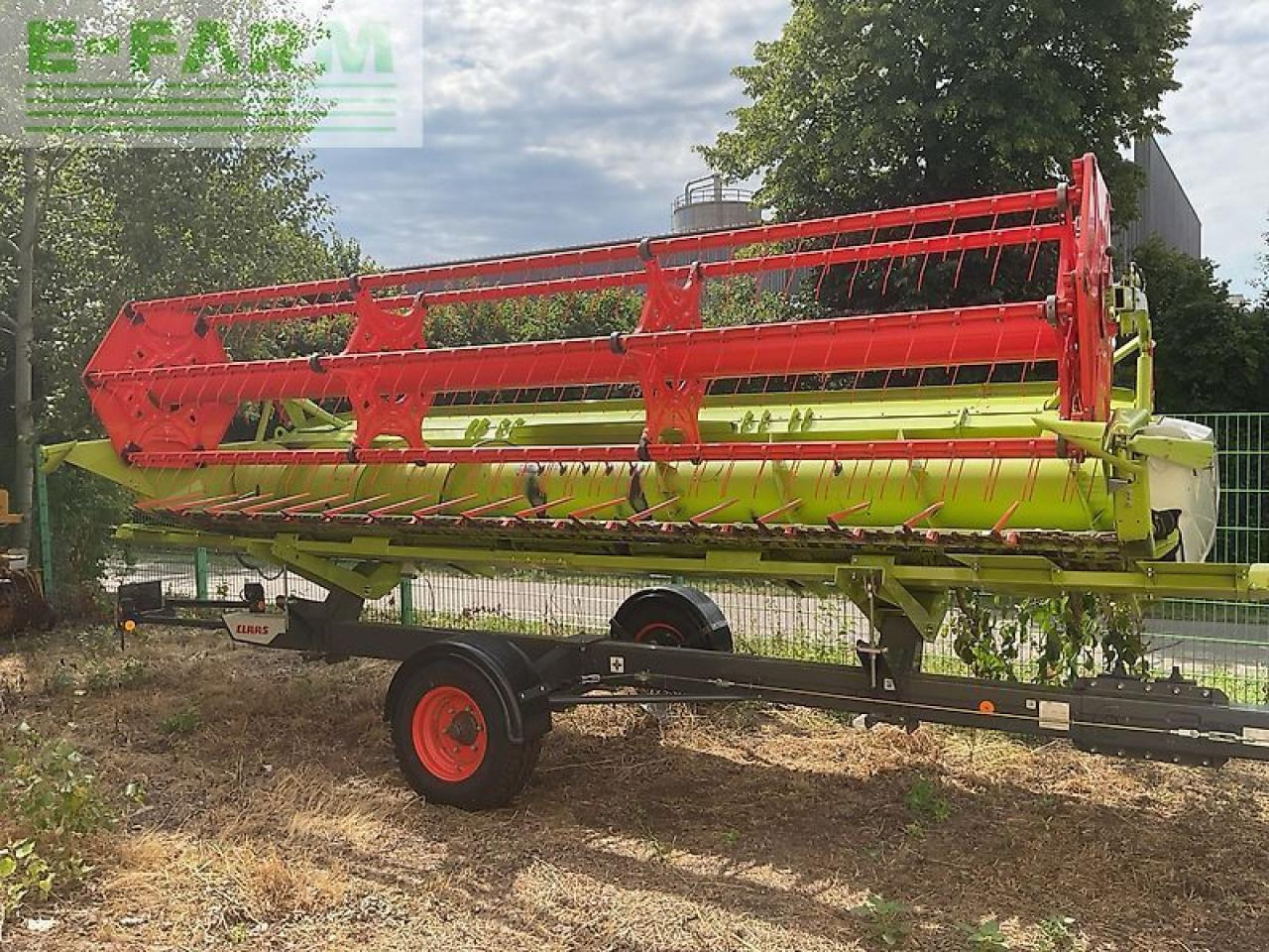 CLAAS cerio 560 schneidwerk mit wagen - Priključak za silažni kombajn: slika CLAAS cerio 560 schneidwerk mit wagen - Priključak za silažni kombajn CLAAS cerio 560 schneidwerk mit wagen - Priključak za silažni kombajn: slika CLAAS cerio 560 schneidwerk mit wagen - Priključak za silažni kombajn