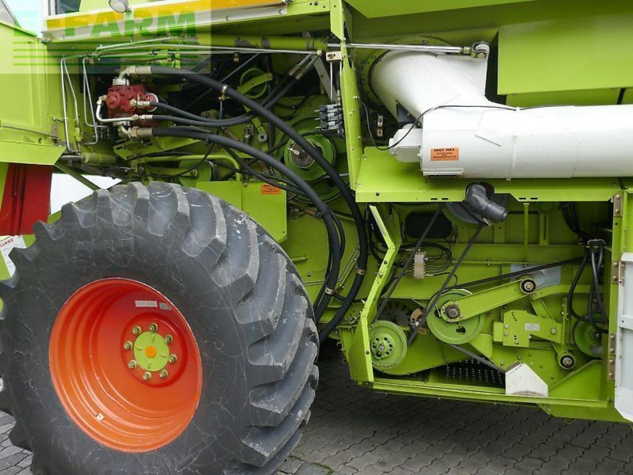 CLAAS dominator 208 mega - sofort verfügbar! - Kombajn za žetvu: slika CLAAS dominator 208 mega - sofort verfügbar! - Kombajn za žetvu CLAAS dominator 208 mega - sofort verfügbar! - Kombajn za žetvu: slika CLAAS dominator 208 mega - sofort verfügbar! - Kombajn za žetvu