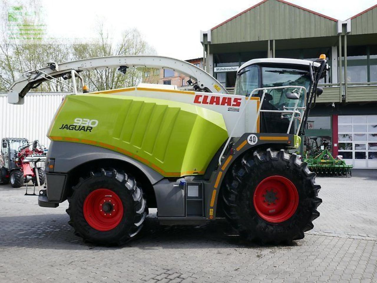 CLAAS jaguar 930 - Silažni kombajn: slika CLAAS jaguar 930 - Silažni kombajn CLAAS jaguar 930 - Silažni kombajn: slika CLAAS jaguar 930 - Silažni kombajn