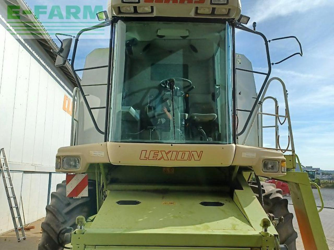 CLAAS lexion 440 - Kombajn za žetvu: slika CLAAS lexion 440 - Kombajn za žetvu CLAAS lexion 440 - Kombajn za žetvu: slika CLAAS lexion 440 - Kombajn za žetvu