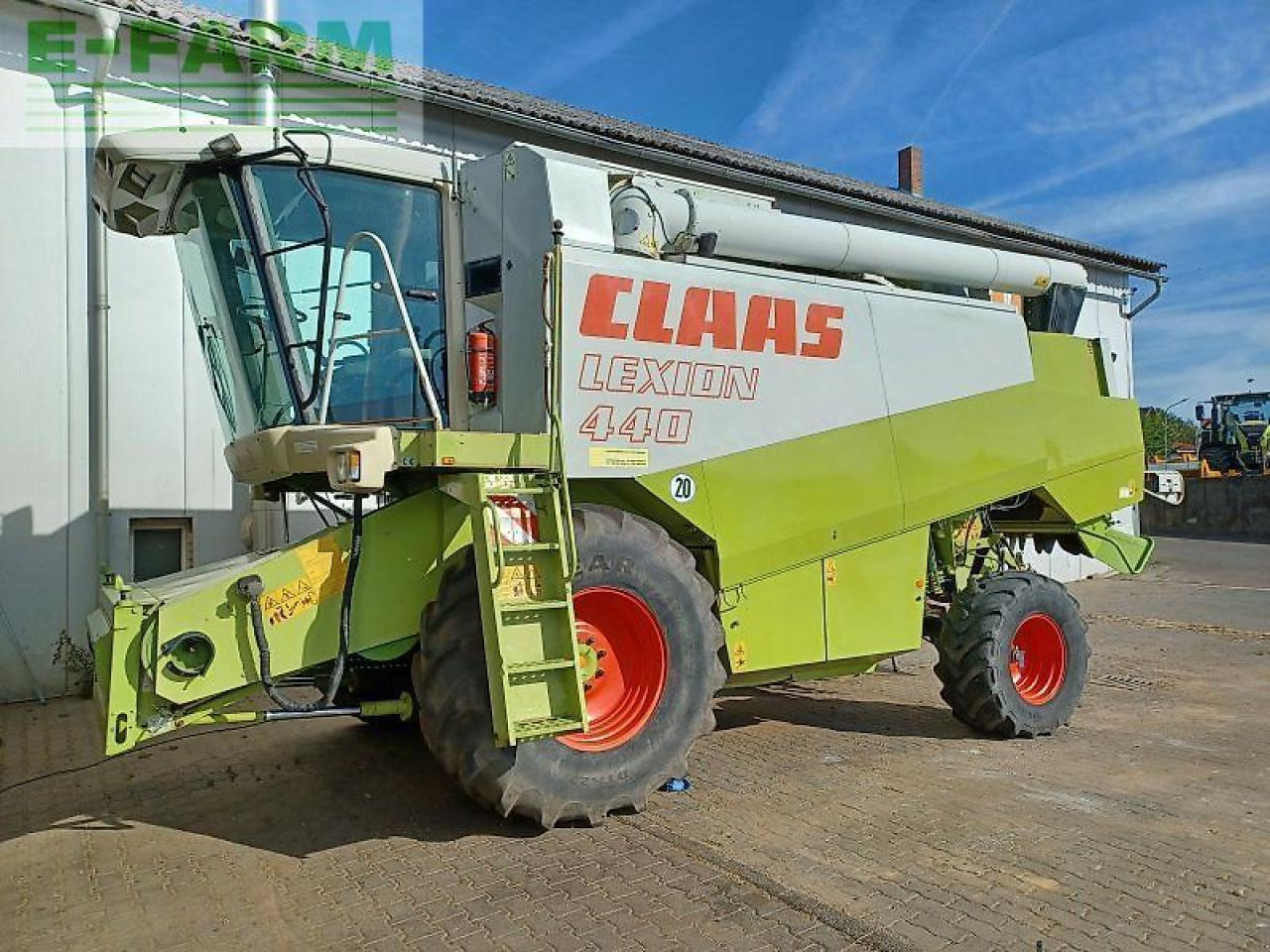 CLAAS lexion 440 - Kombajn za žetvu: slika CLAAS lexion 440 - Kombajn za žetvu CLAAS lexion 440 - Kombajn za žetvu: slika CLAAS lexion 440 - Kombajn za žetvu