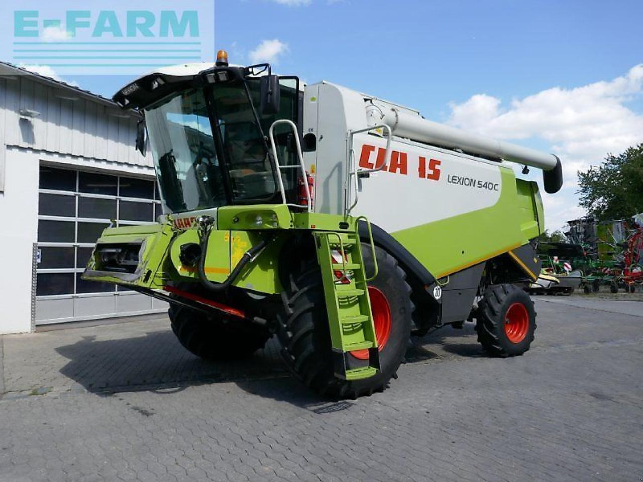 CLAAS lexion 540 c - Kombajn za žetvu: slika CLAAS lexion 540 c - Kombajn za žetvu CLAAS lexion 540 c - Kombajn za žetvu: slika CLAAS lexion 540 c - Kombajn za žetvu
