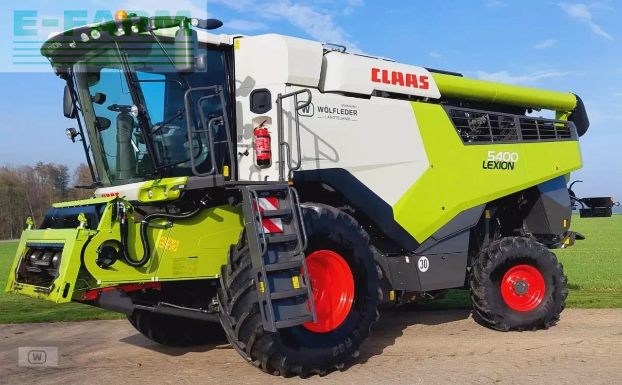 CLAAS lexion 5400 - Kombajn za žetvu: slika CLAAS lexion 5400 - Kombajn za žetvu CLAAS lexion 5400 - Kombajn za žetvu: slika CLAAS lexion 5400 - Kombajn za žetvu