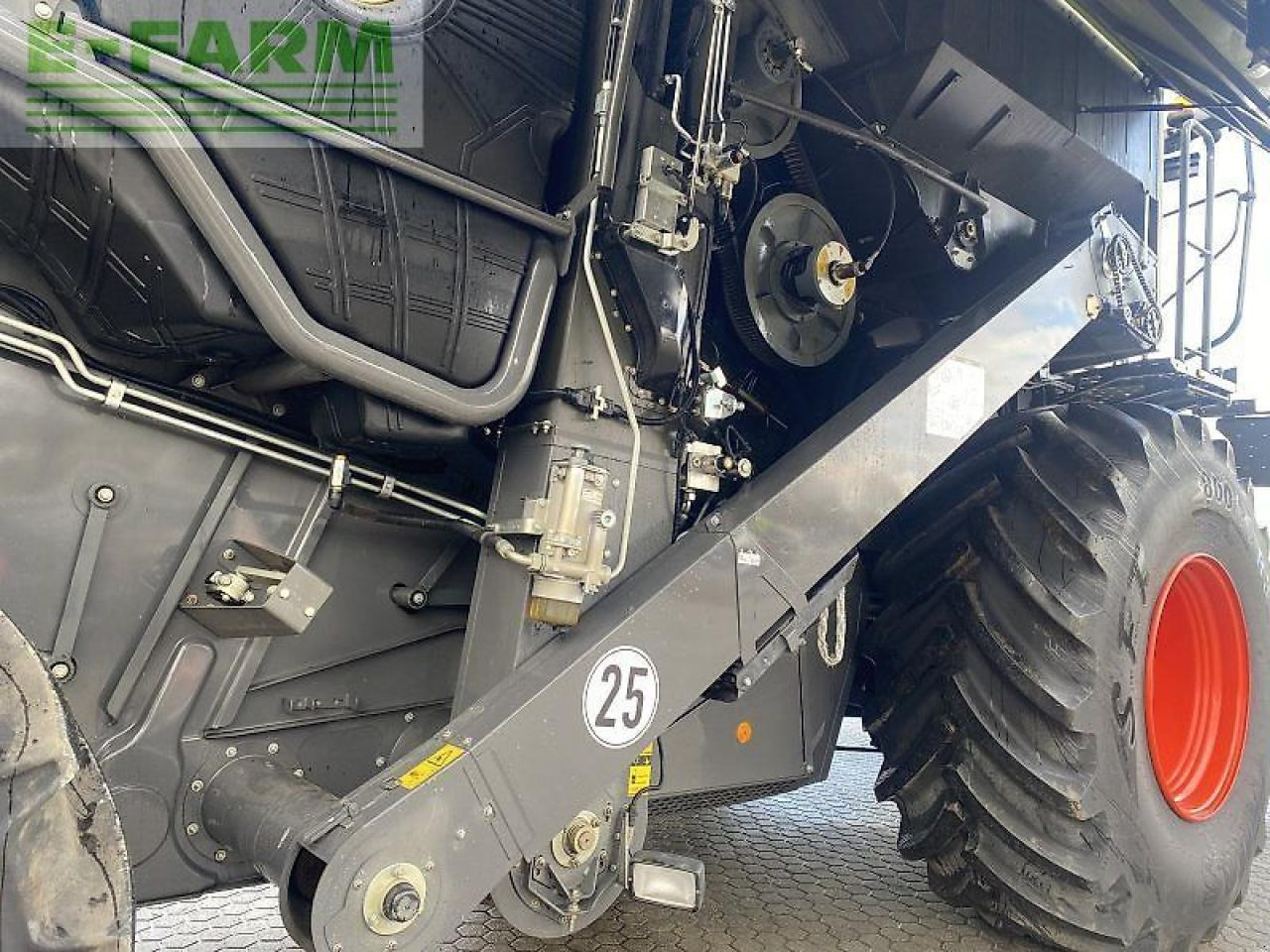 CLAAS lexion 5400 mit finanzierung - Kombajn za žetvu: slika CLAAS lexion 5400 mit finanzierung - Kombajn za žetvu CLAAS lexion 5400 mit finanzierung - Kombajn za žetvu: slika CLAAS lexion 5400 mit finanzierung - Kombajn za žetvu