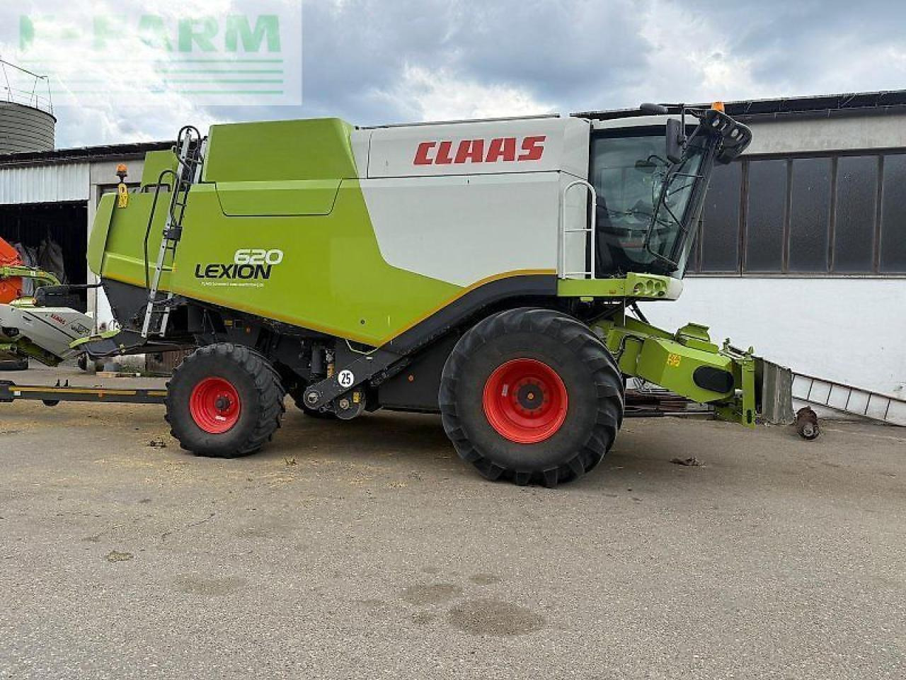 CLAAS lexion 620 - Kombajn za žetvu: slika CLAAS lexion 620 - Kombajn za žetvu CLAAS lexion 620 - Kombajn za žetvu: slika CLAAS lexion 620 - Kombajn za žetvu