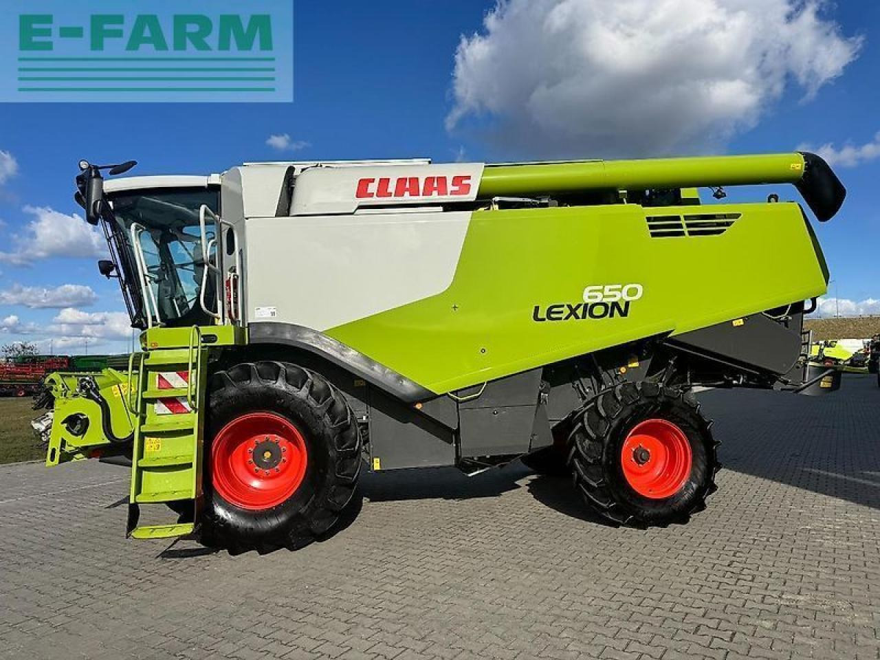 CLAAS lexion 650 - Kombajn za žetvu: slika CLAAS lexion 650 - Kombajn za žetvu CLAAS lexion 650 - Kombajn za žetvu: slika CLAAS lexion 650 - Kombajn za žetvu