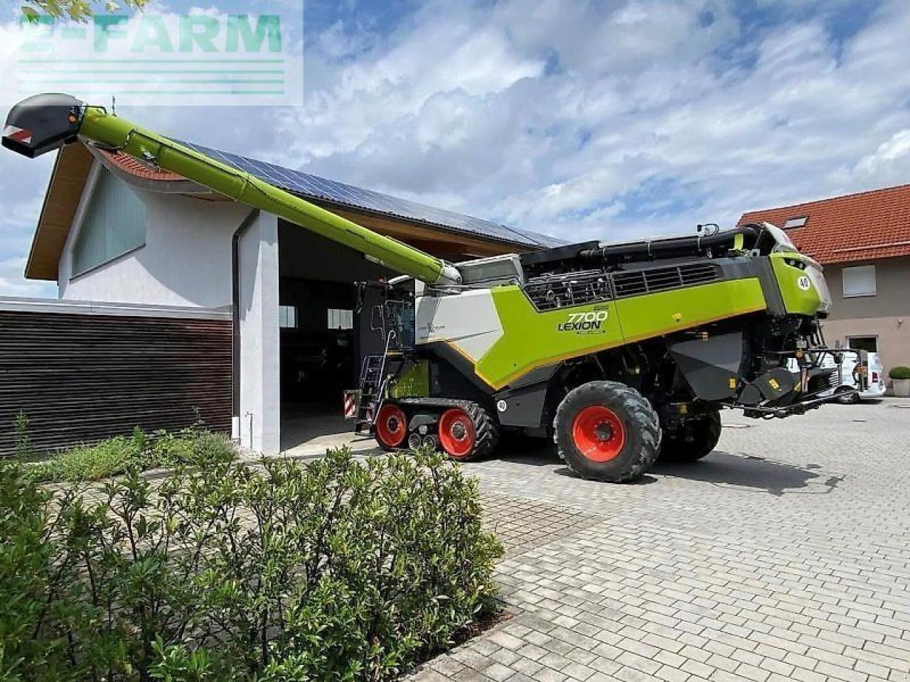 CLAAS lexion 7700 tt - Kombajn za žetvu: slika CLAAS lexion 7700 tt - Kombajn za žetvu CLAAS lexion 7700 tt - Kombajn za žetvu: slika CLAAS lexion 7700 tt - Kombajn za žetvu