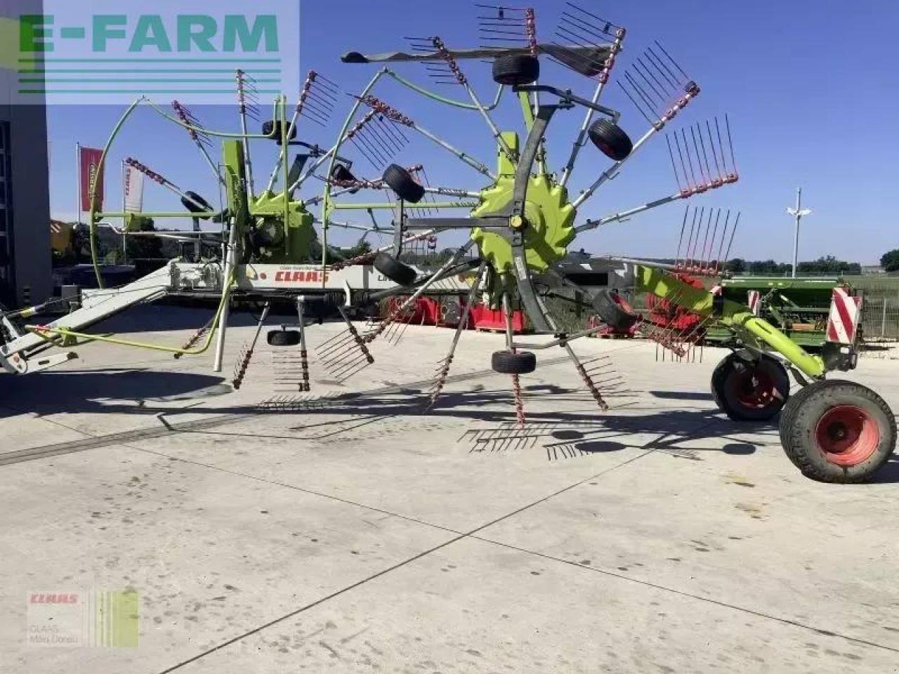 CLAAS liner 1750 - Prevrtač sijena/ Grabulje: slika CLAAS liner 1750 - Prevrtač sijena/ Grabulje CLAAS liner 1750 - Prevrtač sijena/ Grabulje: slika CLAAS liner 1750 - Prevrtač sijena/ Grabulje