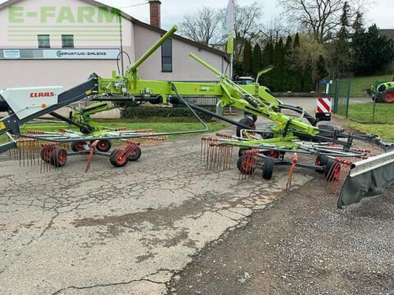 CLAAS liner 1800 - Prevrtač sijena/ Grabulje: slika CLAAS liner 1800 - Prevrtač sijena/ Grabulje CLAAS liner 1800 - Prevrtač sijena/ Grabulje: slika CLAAS liner 1800 - Prevrtač sijena/ Grabulje