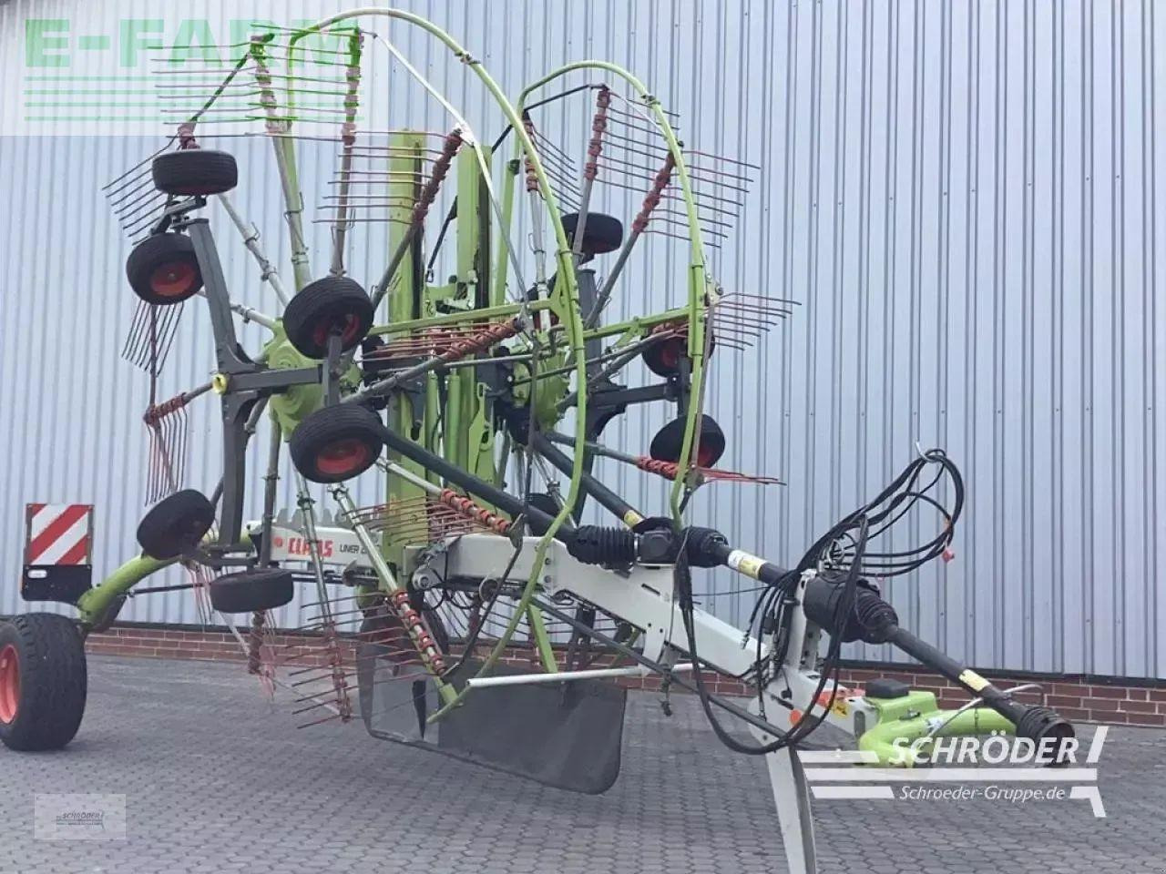 CLAAS liner 2800 - Prevrtač sijena/ Grabulje: slika CLAAS liner 2800 - Prevrtač sijena/ Grabulje CLAAS liner 2800 - Prevrtač sijena/ Grabulje: slika CLAAS liner 2800 - Prevrtač sijena/ Grabulje