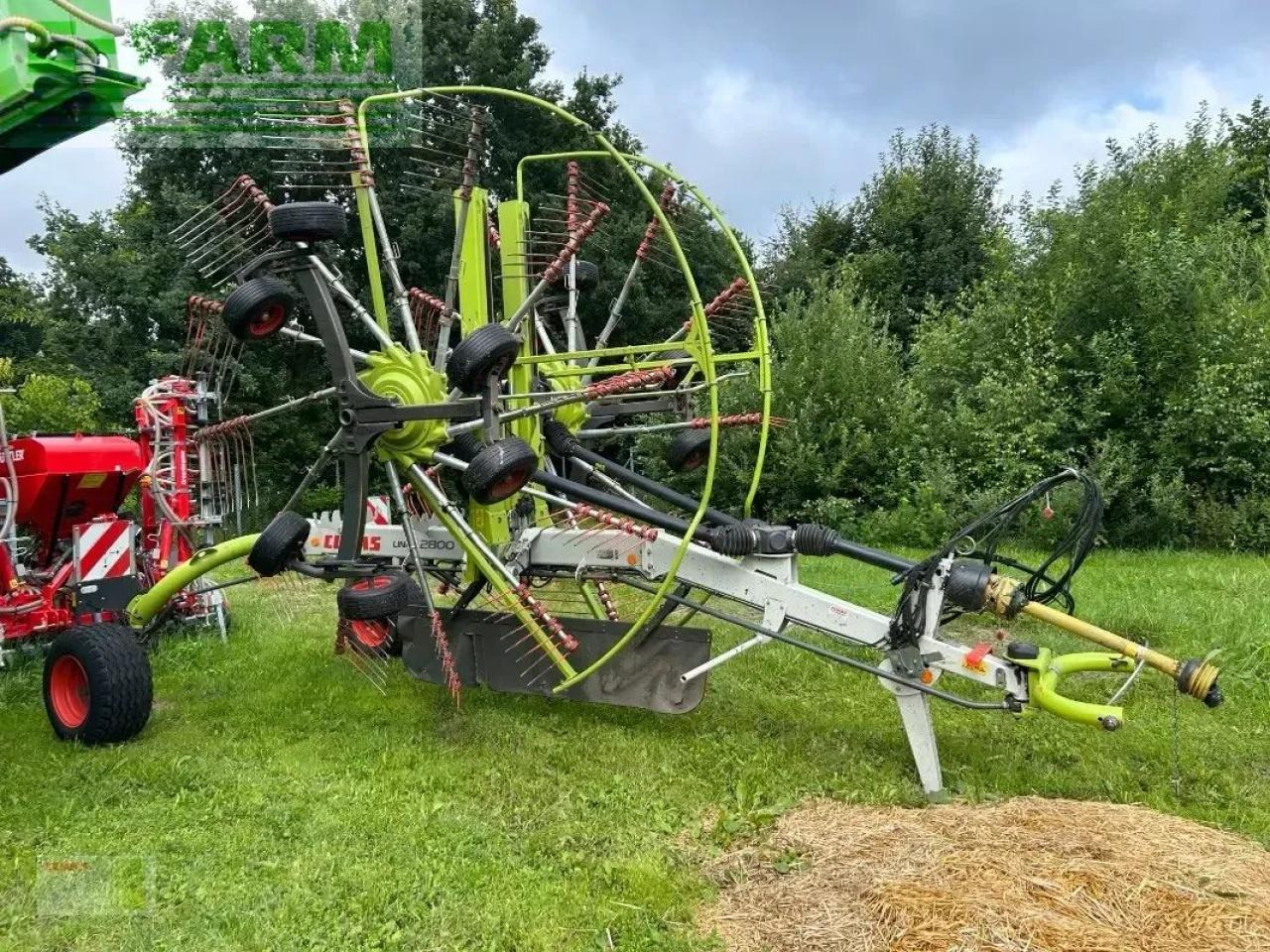 CLAAS liner 2800 - Prevrtač sijena/ Grabulje: slika CLAAS liner 2800 - Prevrtač sijena/ Grabulje CLAAS liner 2800 - Prevrtač sijena/ Grabulje: slika CLAAS liner 2800 - Prevrtač sijena/ Grabulje