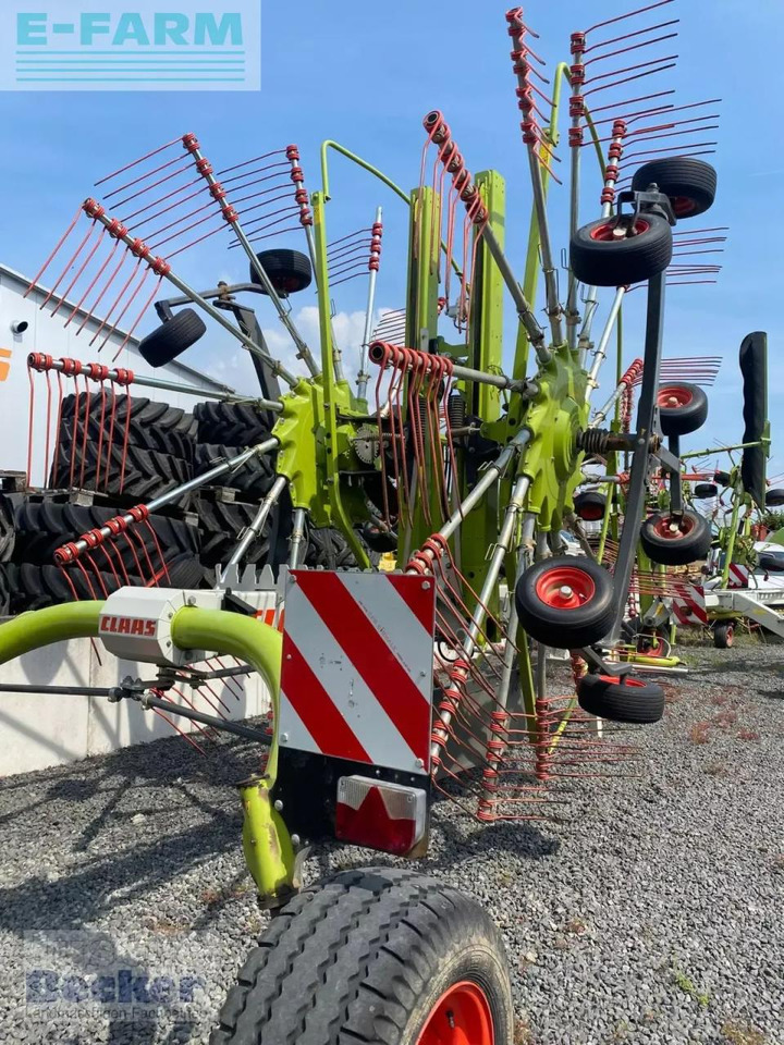 CLAAS liner 2900 - Prevrtač sijena/ Grabulje: slika CLAAS liner 2900 - Prevrtač sijena/ Grabulje CLAAS liner 2900 - Prevrtač sijena/ Grabulje: slika CLAAS liner 2900 - Prevrtač sijena/ Grabulje
