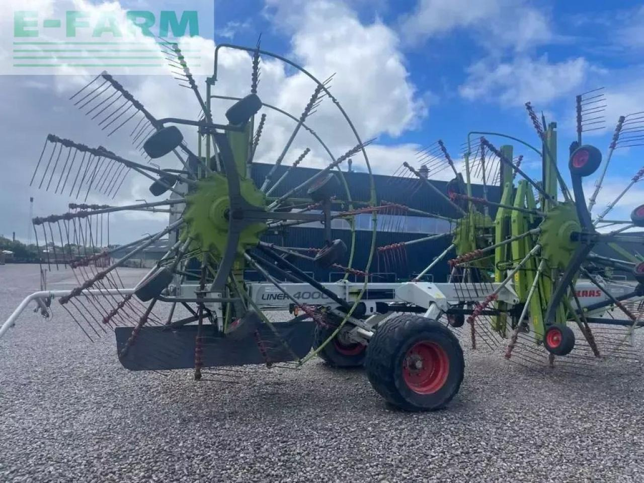 CLAAS liner 4000 hhv - Prevrtač sijena/ Grabulje: slika CLAAS liner 4000 hhv - Prevrtač sijena/ Grabulje CLAAS liner 4000 hhv - Prevrtač sijena/ Grabulje: slika CLAAS liner 4000 hhv - Prevrtač sijena/ Grabulje