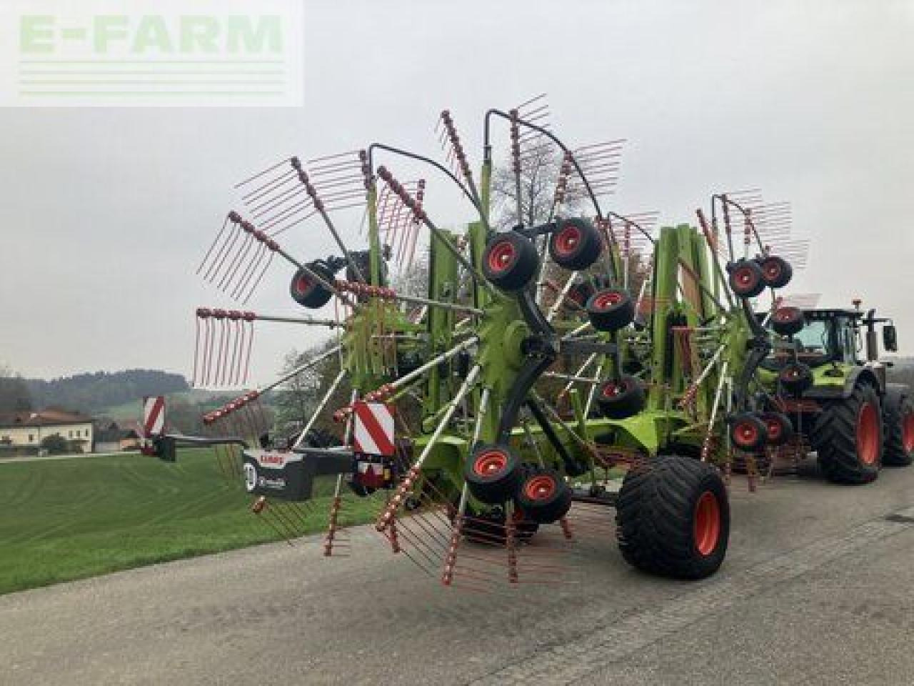 Prevrtač sijena/ Grabulje CLAAS liner 4900 business: slika Prevrtač sijena/ Grabulje CLAAS liner 4900 business