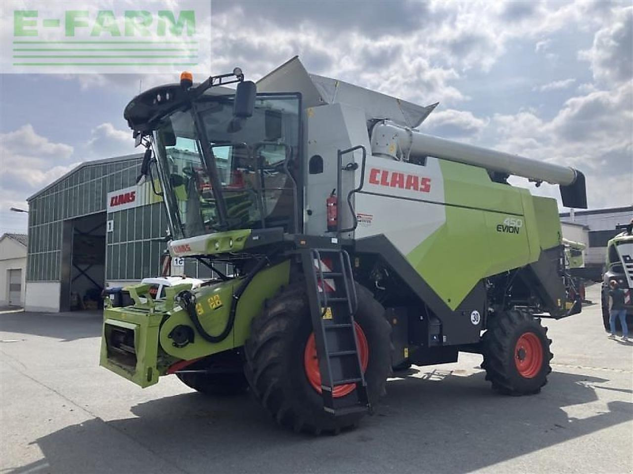 CLAAS mähdrescher evion 450 - Kombajn za žetvu: slika CLAAS mähdrescher evion 450 - Kombajn za žetvu CLAAS mähdrescher evion 450 - Kombajn za žetvu: slika CLAAS mähdrescher evion 450 - Kombajn za žetvu