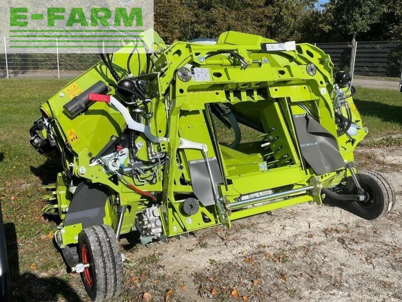 CLAAS orbis 600 sd - Priključak za silažni kombajn: slika CLAAS orbis 600 sd - Priključak za silažni kombajn CLAAS orbis 600 sd - Priključak za silažni kombajn: slika CLAAS orbis 600 sd - Priključak za silažni kombajn