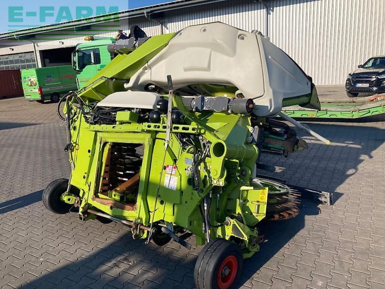 Priključak za silažni kombajn CLAAS orbis 750: slika Priključak za silažni kombajn CLAAS orbis 750