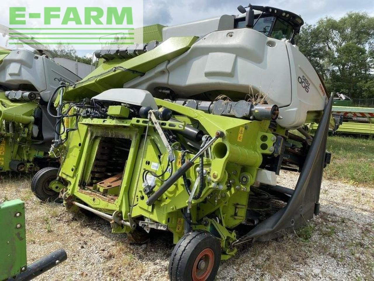 CLAAS orbis 900 - Priključak za silažni kombajn: slika CLAAS orbis 900 - Priključak za silažni kombajn CLAAS orbis 900 - Priključak za silažni kombajn: slika CLAAS orbis 900 - Priključak za silažni kombajn
