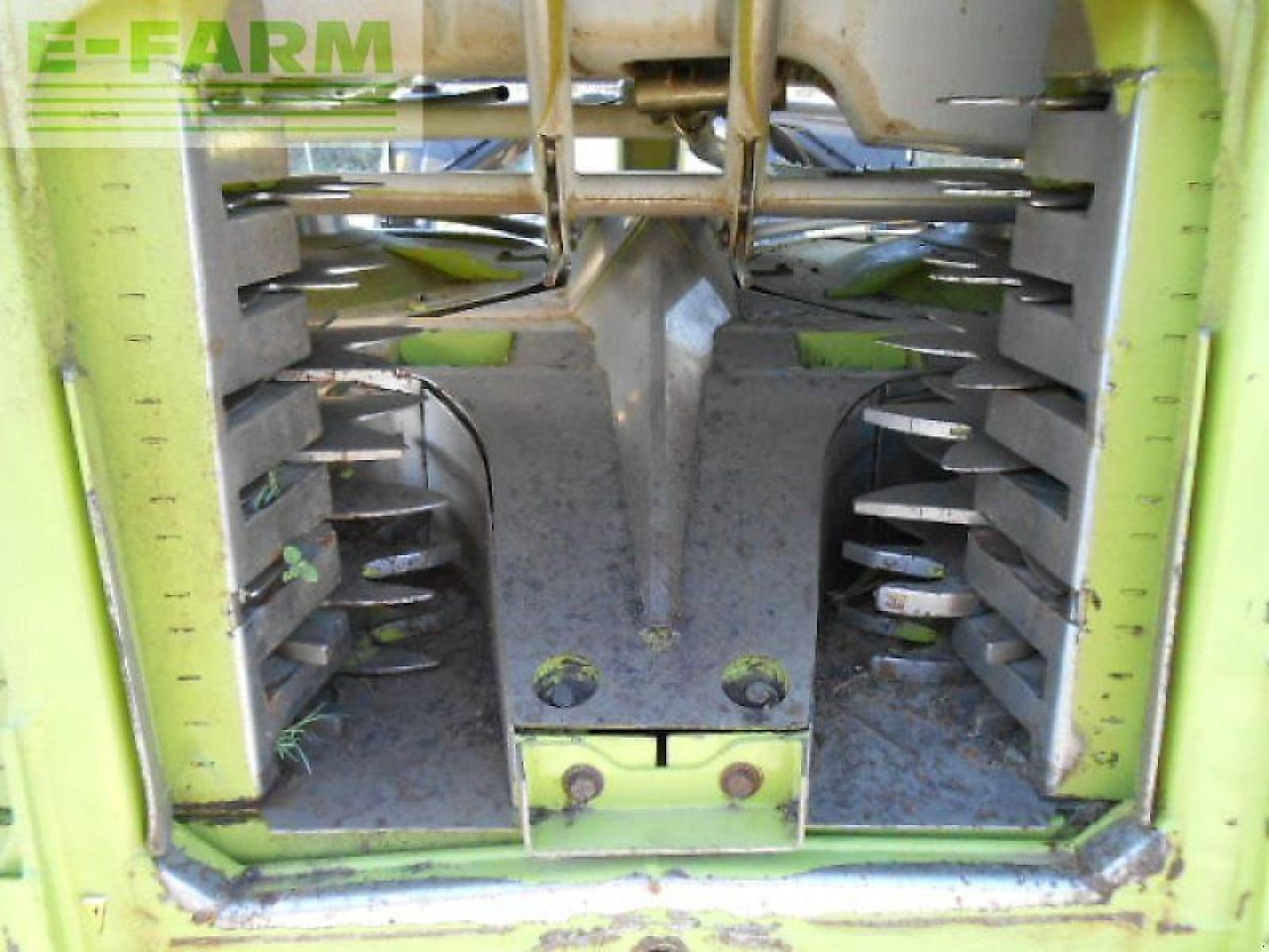 CLAAS orbis 900 + transportfahrwerk preis reduziert !!! - Priključak za silažni kombajn: slika CLAAS orbis 900 + transportfahrwerk preis reduziert !!! - Priključak za silažni kombajn CLAAS orbis 900 + transportfahrwerk preis reduziert !!! - Priključak za silažni kombajn: slika CLAAS orbis 900 + transportfahrwerk preis reduziert !!! - Priključak za silažni kombajn